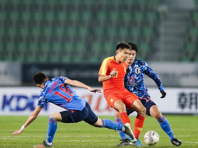 中国对日本足球世界杯预选赛直播 中国对日本足球世界杯预选赛直播爱奇艺